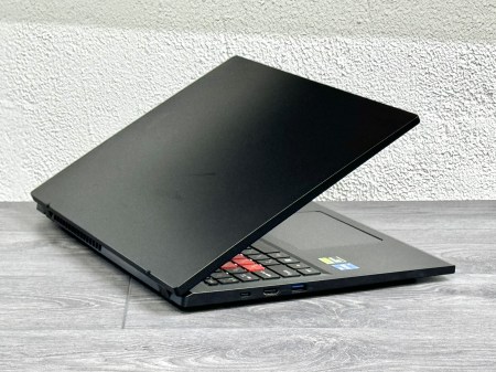 Acer Nitro Lite 16 NL16-71G 3